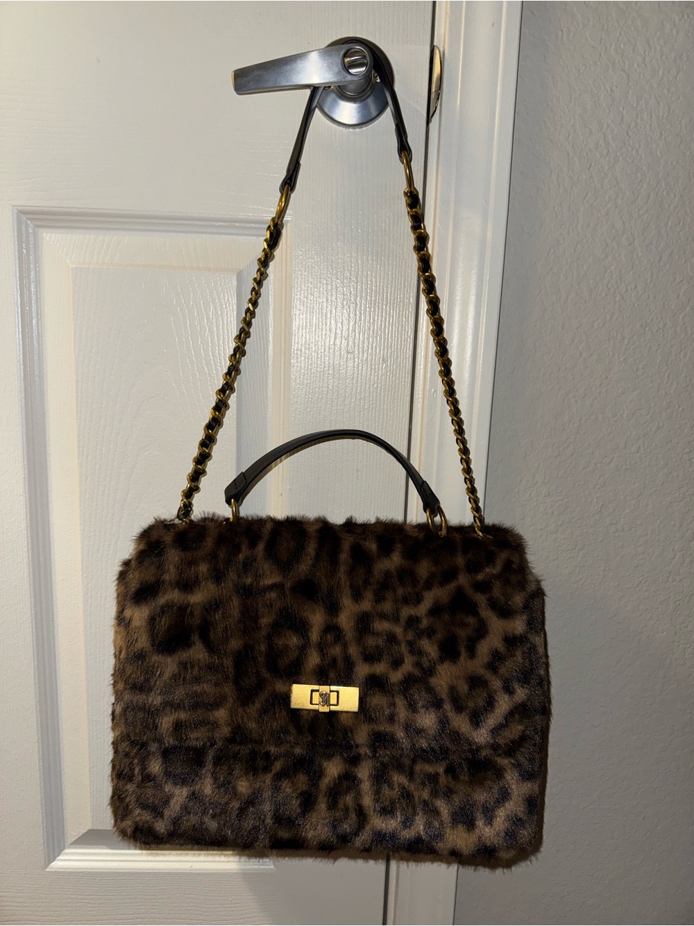 Steve Madden Leopard Print Faux Fur Shoulder Bag New with Tags - Picture 5 of 12